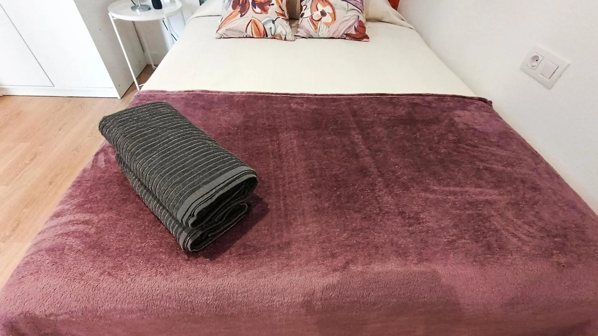 Hostel Shared Apartments To Rent Barcelona